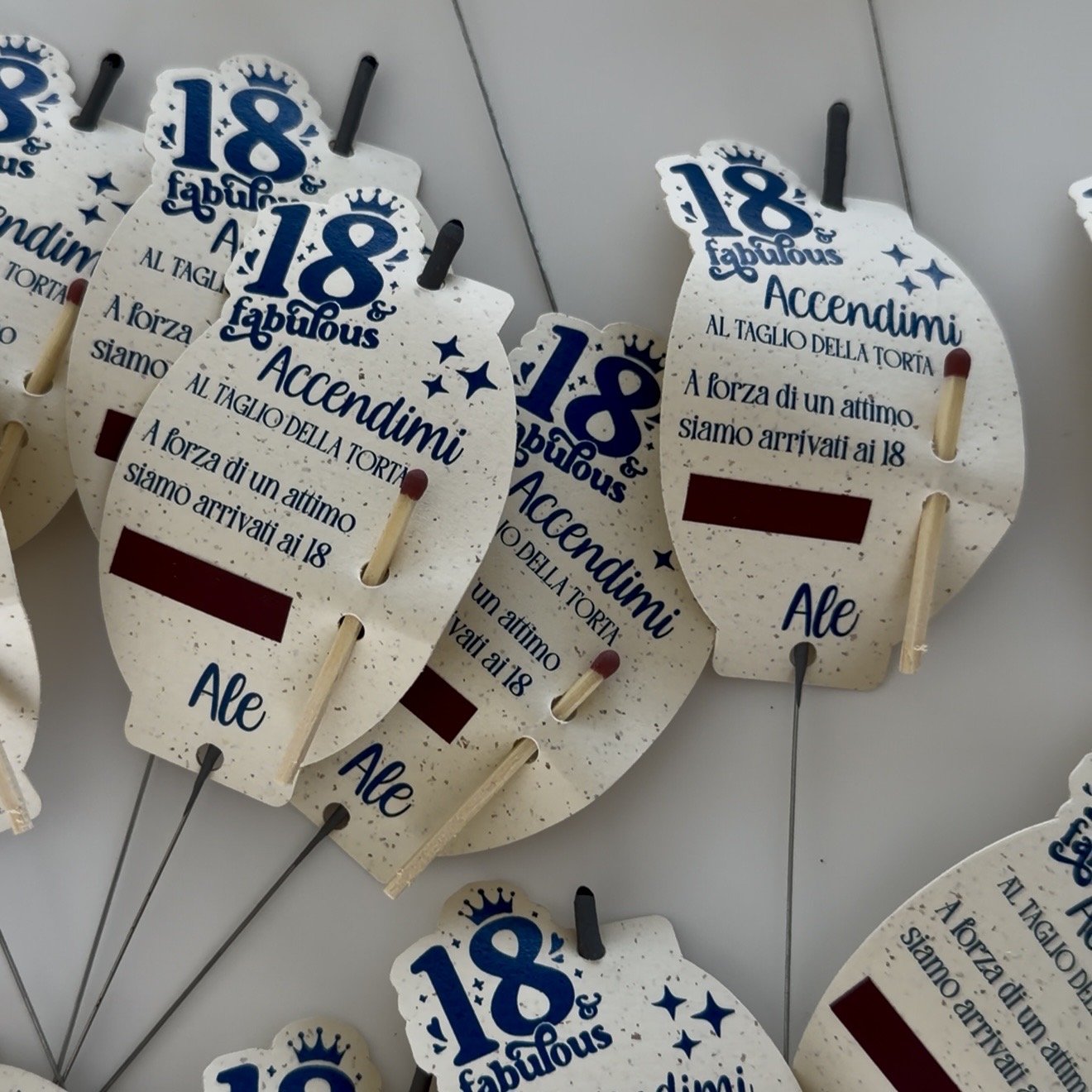 Scintille per torta 18 anni personalizzate con cartellino e fiammifero