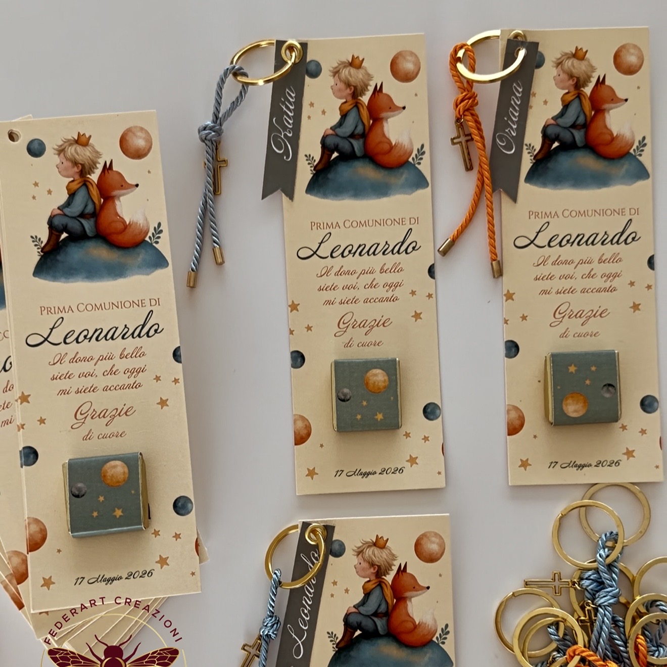 segnalibro cartoncino con portachiavi e cioccolatino personalizzato