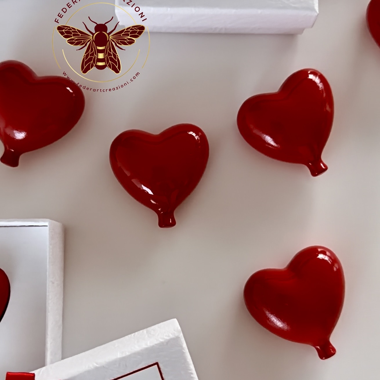 cuori rossi in gesso magnetici lucidi
