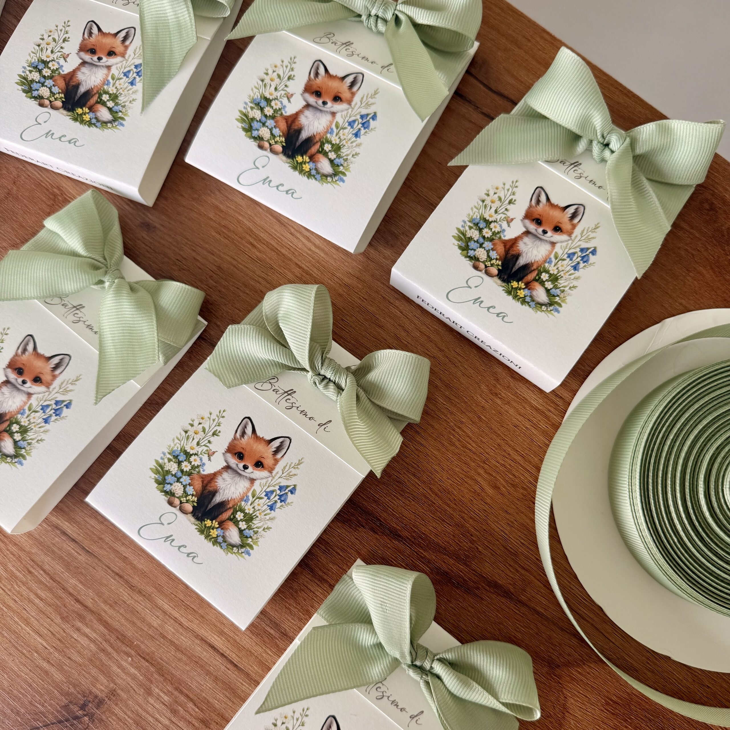 Scatoline bomboniera battesimo con confetti e fiocco verde personalizzate