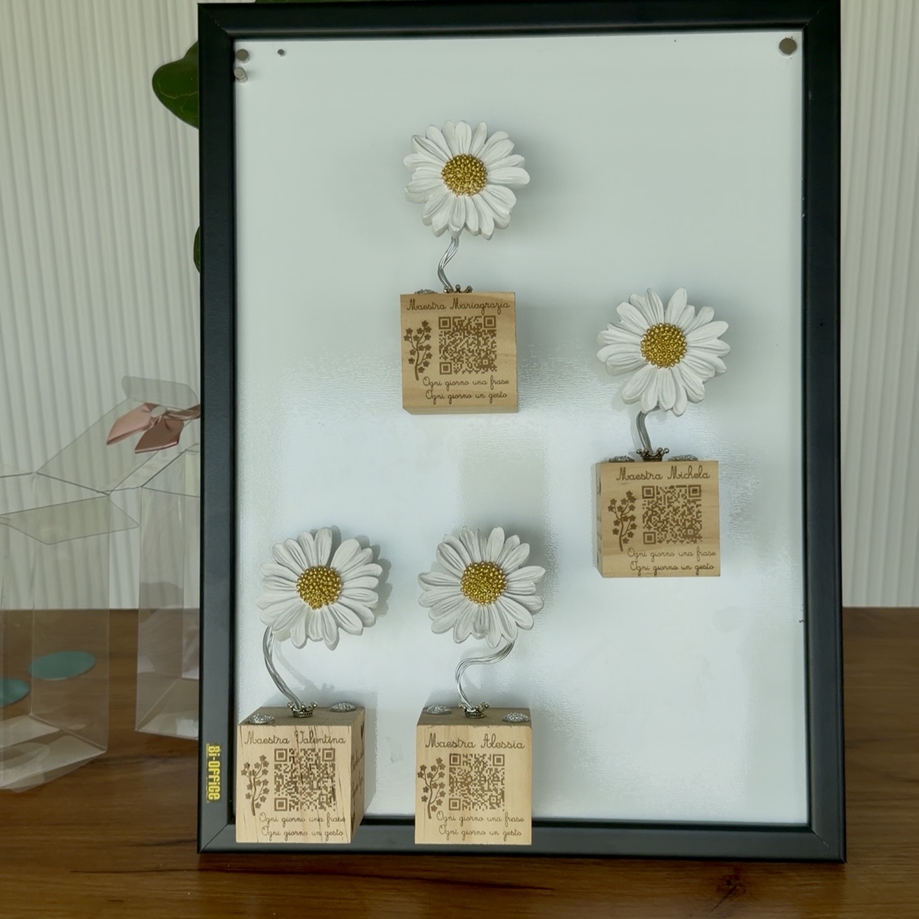 Diffusori magnetici con QR code frase del giorno e base in legno personalizzata